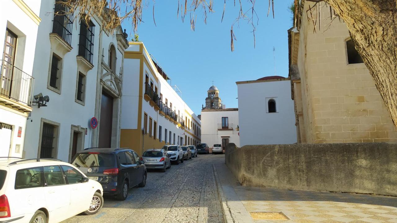 Sherryflat Trebol - Parking Jerez de la Frontera Esterno foto